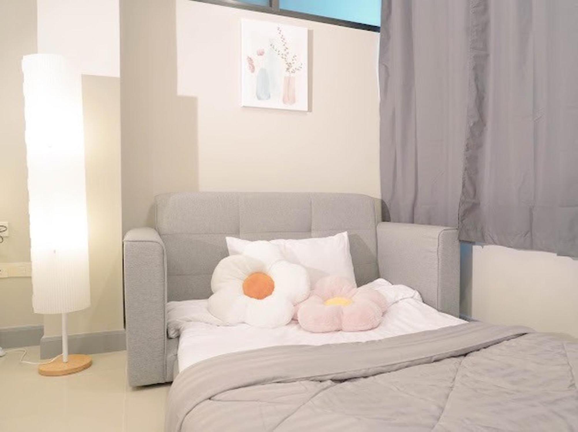 Bnb98 Silom Hotel Bangkok Luaran gambar
