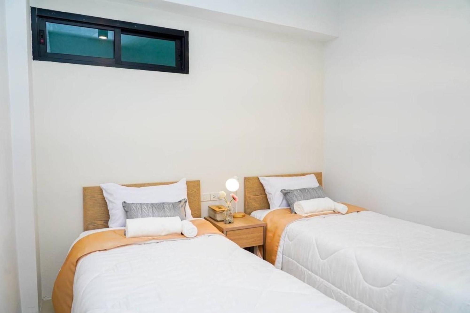 Bnb98 Silom Hotel Bangkok Luaran gambar