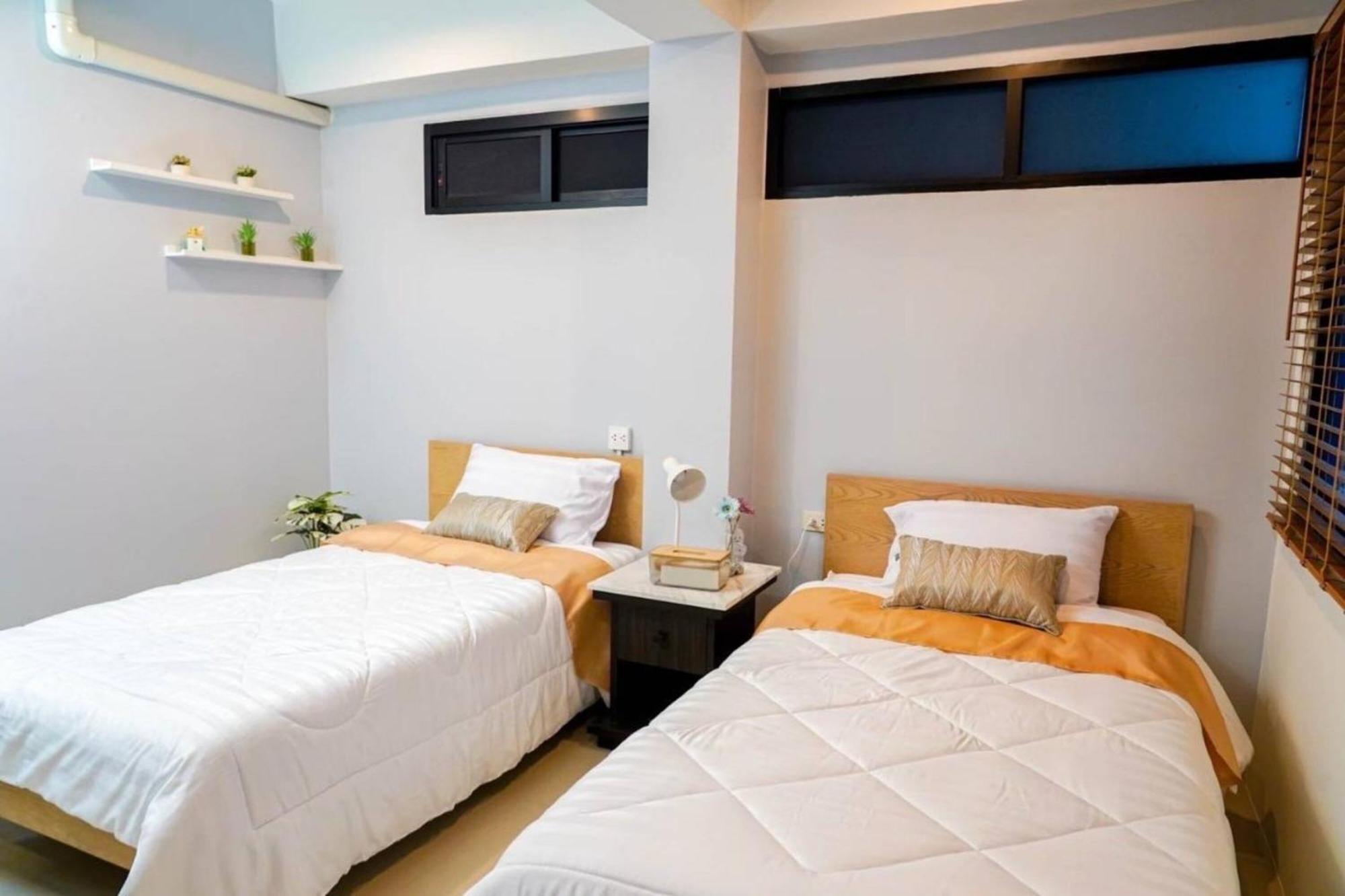 Bnb98 Silom Hotel Bangkok Luaran gambar