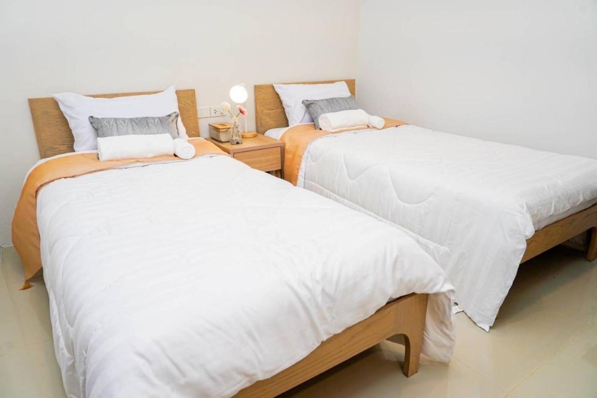 Bnb98 Silom Hotel Bangkok Luaran gambar