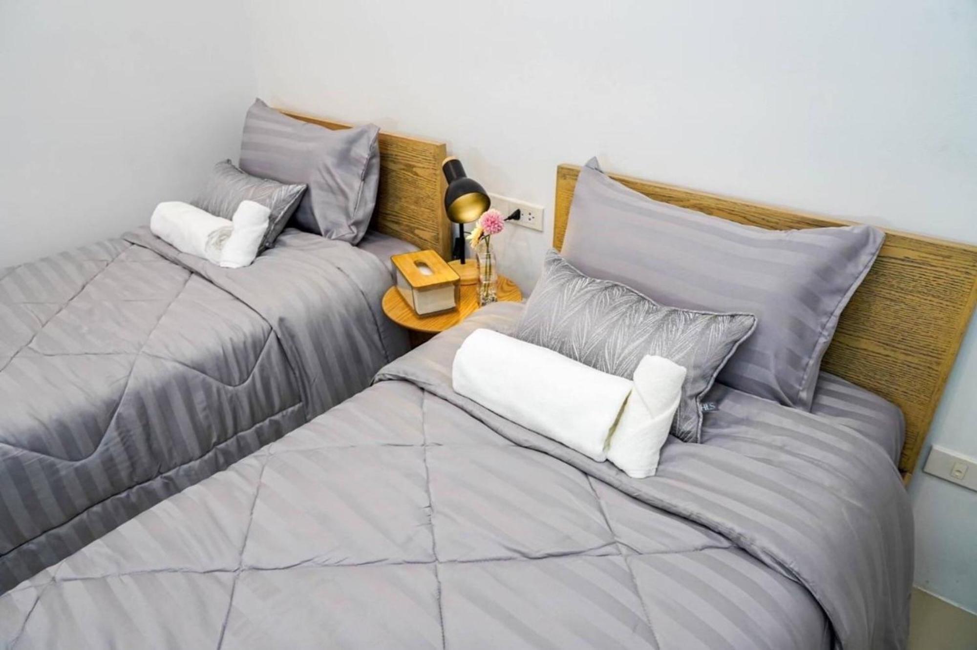 Bnb98 Silom Hotel Bangkok Luaran gambar