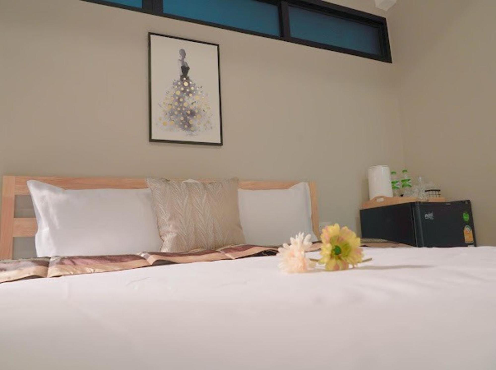 Bnb98 Silom Hotel Bangkok Luaran gambar