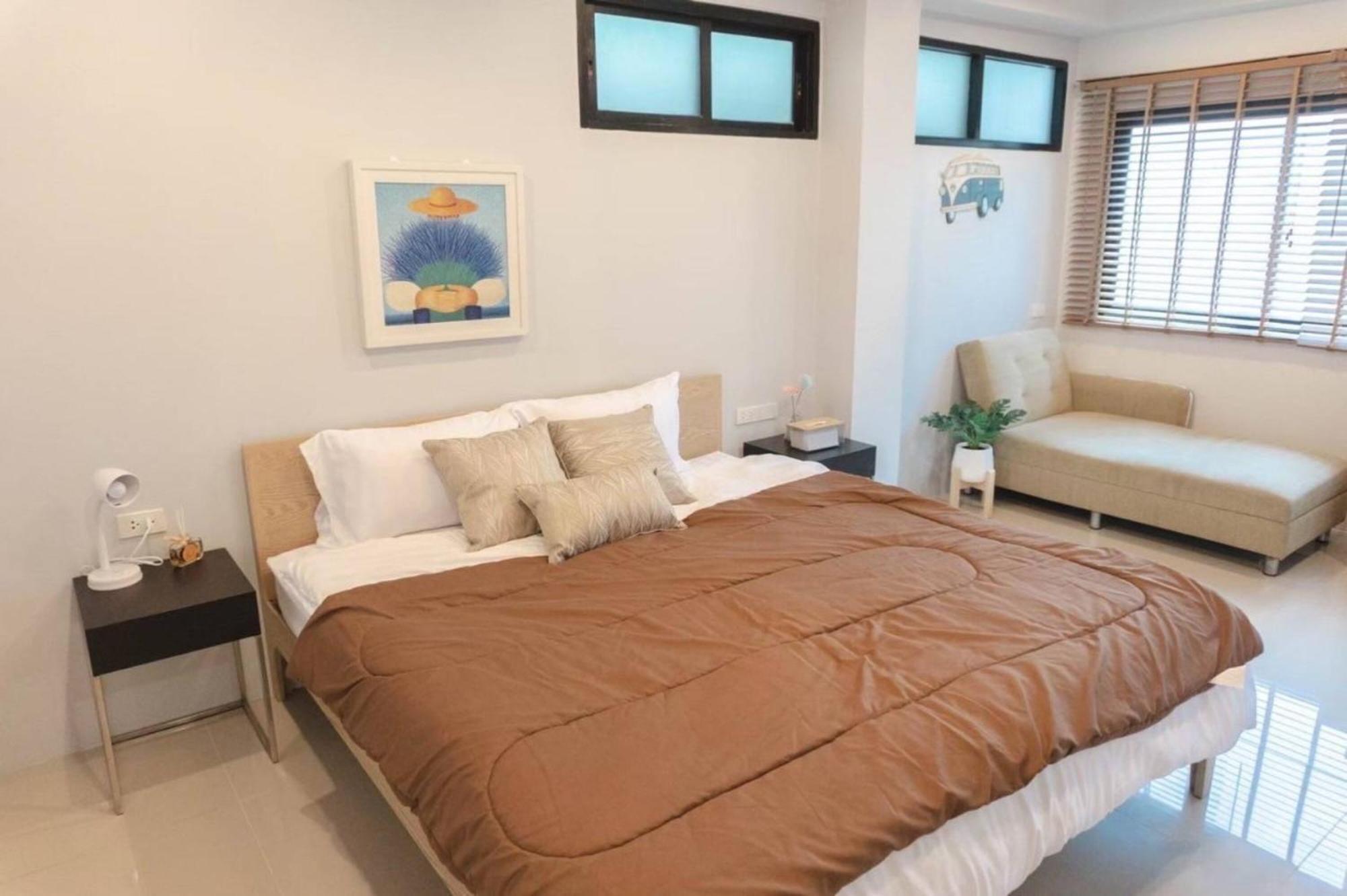 Bnb98 Silom Hotel Bangkok Luaran gambar