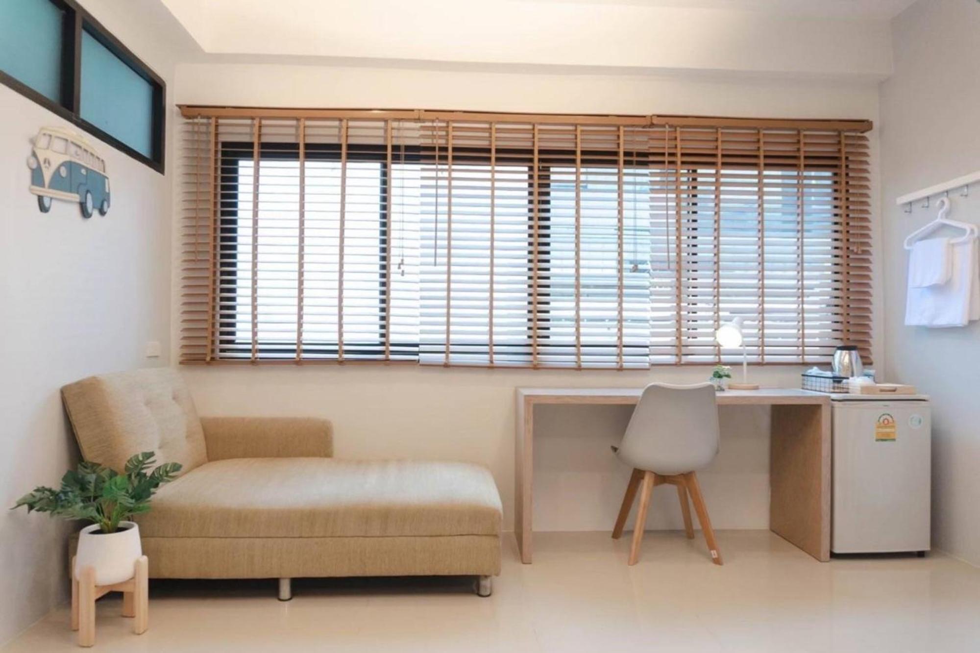 Bnb98 Silom Hotel Bangkok Luaran gambar