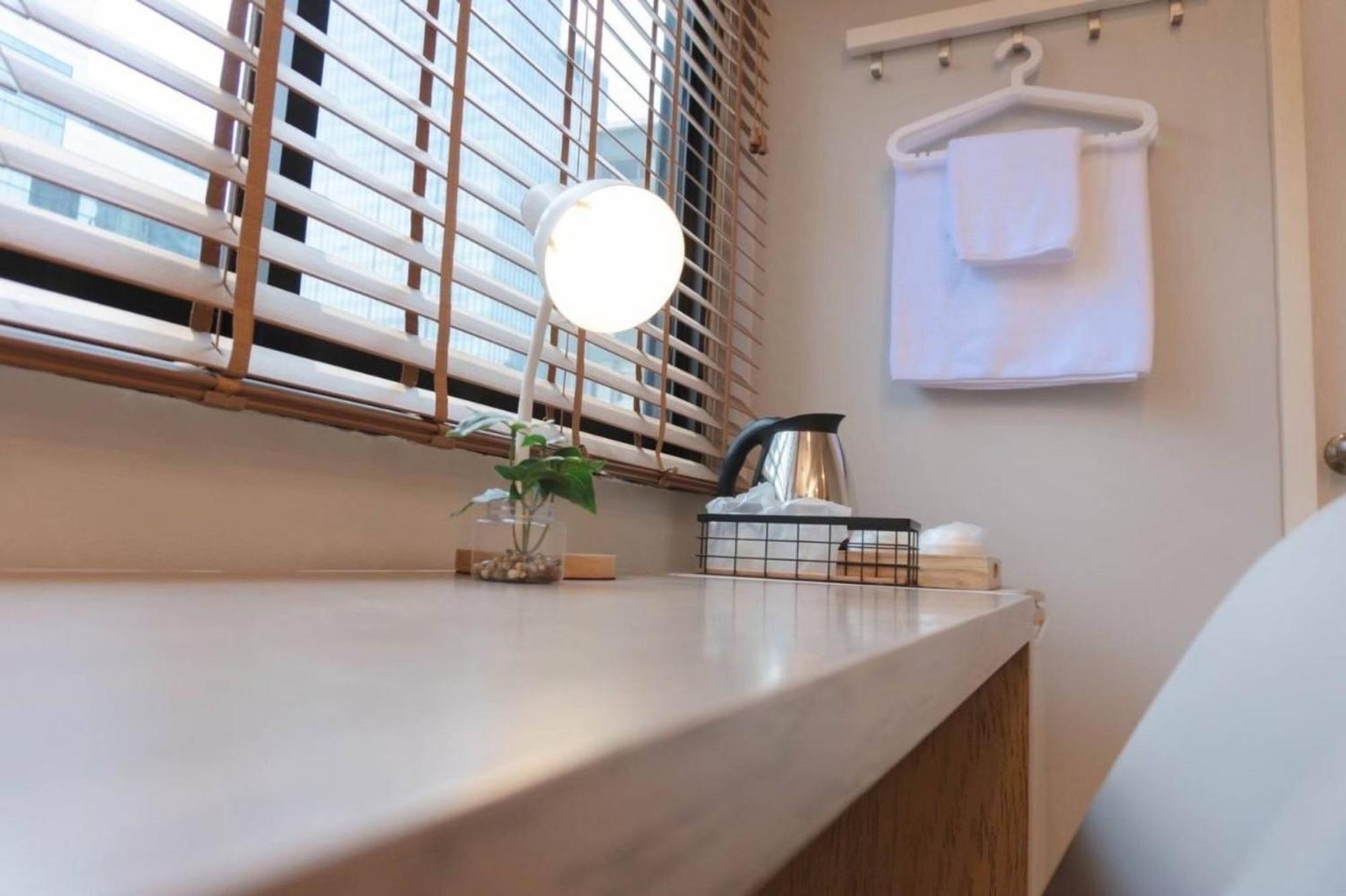 Bnb98 Silom Hotel Bangkok Luaran gambar