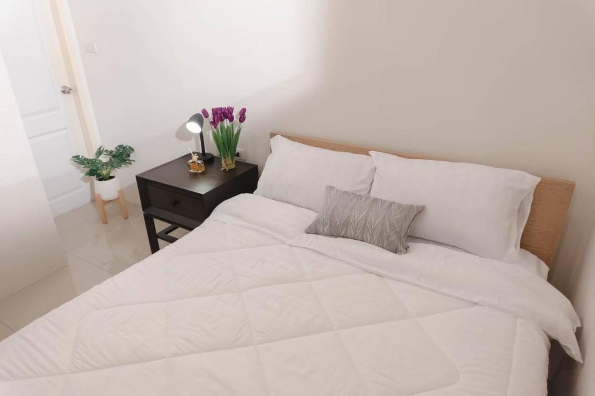Bnb98 Silom Hotel Bangkok Luaran gambar